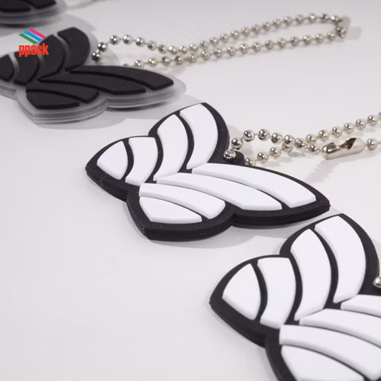  Образец бесплатно!  Высококачественная силиконовая бирка из ПВХ на заказ в аксессуарах для одежды, производство в Китае